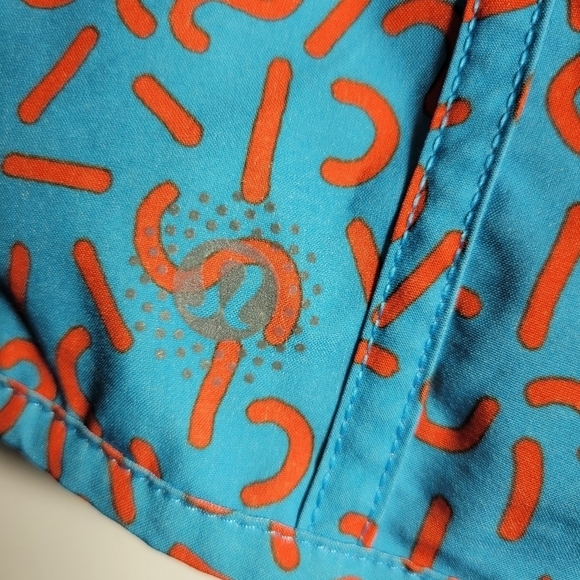 Lululemon speed short seawheeze special edition blue turquoise red squiggles 6 - Picture 4 of 6